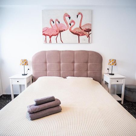 Explore Greece From Apartment With Private Garden Chalkís Exteriér fotografie