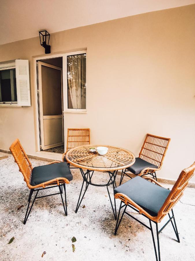 Explore Greece From Apartment With Private Garden Chalkís Exteriér fotografie
